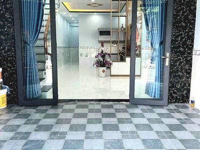 Giảm sâu nhà mặt tiền 1 trệt 1 lửng gần chợ bình chánh giá 1 tỷ 050 triệu 6