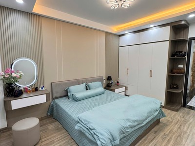 Đang tìm nhà 5 phòng ngủ trung tâm bồ đề, 1x tỷ. bạn đừng bỏ qua căn nhà này 3