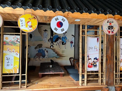 Cho thuê nhà gỗ 2 tầng   nằm giữa khu chợ đêm, phố đi bộ mộc châu 2