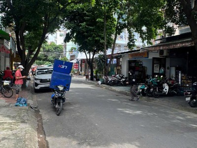 Bán nhà mt đường lạc long quân   p11 tân bình  62m2  11 tỷ 2