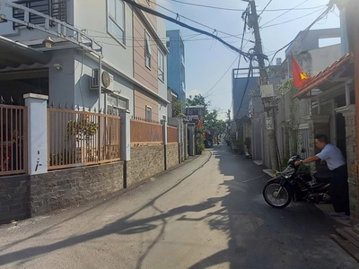 Bán căn biệt thự lê đức thọ, gò vấp, dt 297m2, trệt   lầu, còn cứng cáp, giá đầu tư 21 tỷ có tl 4