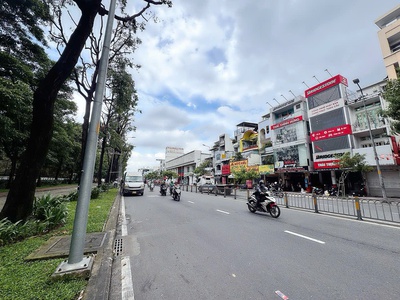 Bán nhà mặt tiền kd đ.lý thái tổ, quận 3 - 74m2 - chủ giảm chào 7 tỷ lh giang giang: 2