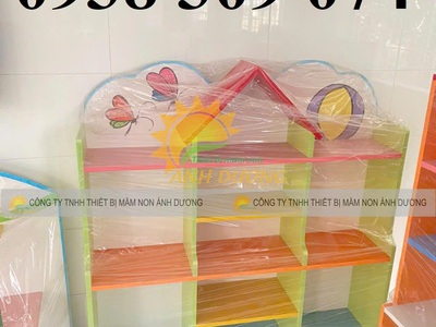 Kệ góc mầm non AD, kệ cá nhân mầm non AD, kệ nhà trẻ AD 7
