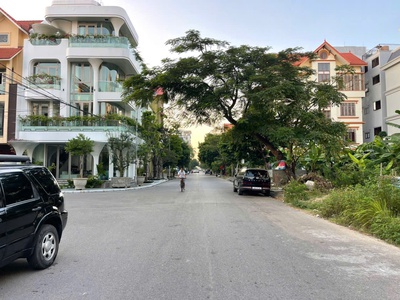 Rẻ nhất lô 16 lê hồng phong - 135m - ngang 9m - đường 15m - giá 14.1 tỉ 1