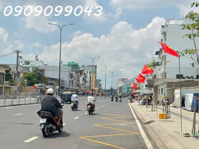 Hẻm xe hơi đường dương quảng hàm. tương lai là mặt tiền dương quảng hàm.dt 218m2 2