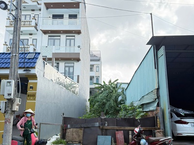 Cần bán nhanh lô đất 2 mặt tiền phường thạnh xuân, quận 12, tp hcm 0