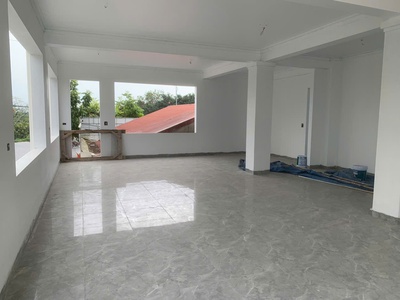 Cho thuê nhà 3 tầng vị trí kinh doanh đắc địa đường 422 2