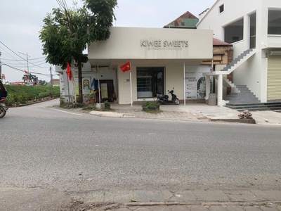 Cho thuê nhà 3 tầng vị trí kinh doanh đắc địa đường 422 4