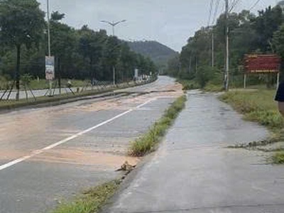 Chính chủ hạ giá bán gấp 827m2 đất sẵn sổ mặt tiền tt suối lớn- dương tơ 3