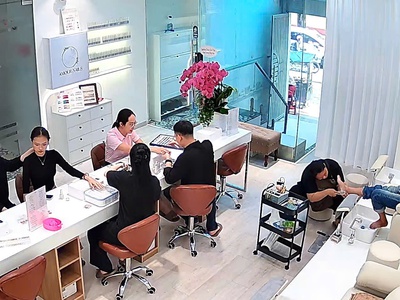 Cho thuê mặt bằng mặt tiền đường nguyễn bỉnh khiêm - góc lê duẩn quận 1. 0