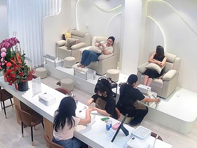 Cho thuê mặt bằng mặt tiền đường nguyễn bỉnh khiêm - góc lê duẩn quận 1. 4