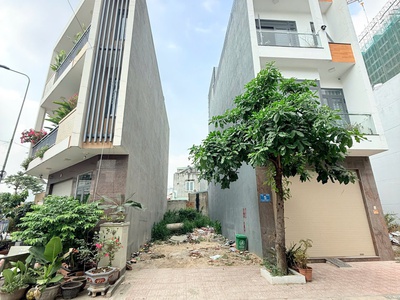 Một Lô Duy Nhất 77m2 Đối Diện VIncom Dĩ An Sát Chung Cư Nhật Bản 1