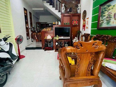 Cho thuê nhà hẻm ô tô Lê Văn Chí, Linh Trung   3PN 3WC   full nội thất   15tr/tháng 0