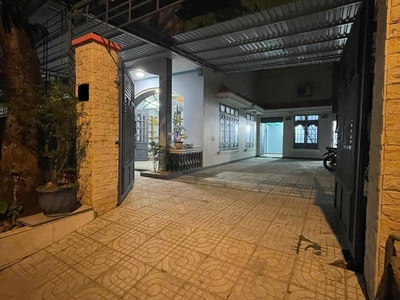 Cho thuê nhà Đường số 4, P.Trường Thọ   3PN 1WC   sân 2 ô tô   10tr/tháng 1