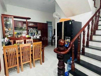 Cho thuê nhà hẻm ô tô Lê Văn Chí, Linh Trung   3PN 3WC   full nội thất   15tr/tháng 2