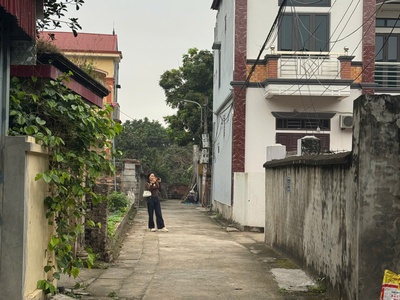 Bán lô đất 3 mặt tiền có thể chia 3 hoặc 4 tại Thuận Thành, Bắc Ninh, bán lẻ chỉ hơn tỷ 1 lô 1