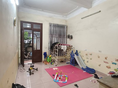 Bán nhà 2,5 tầng gần ngay chân Cầu Niệm - Lãm Hà 0