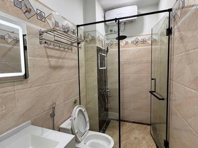 Bán nhà ngõ quỳnh 5 tầng long lanh ô tô đỗ cổng hai bà trưng 1