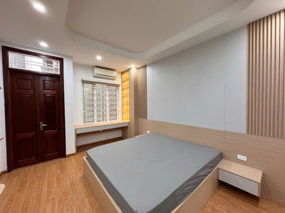 Bán nhà ngõ quỳnh 5 tầng long lanh ô tô đỗ cổng hai bà trưng 2