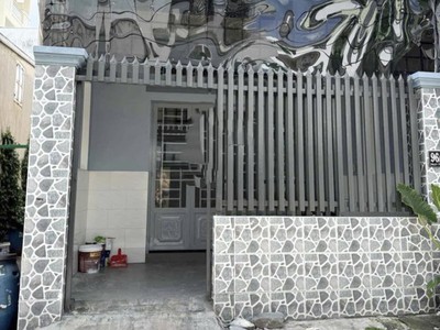 Cho Thuê Nhà 2PN-HXT Đường Số 9-Linh Tây, DT 100m2 gồm sân, 2pn3wc, sân sau - giá 11tr/tháng. 1