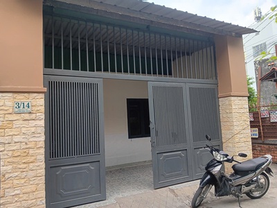 Cho thuê nhà nguyên căn cấp 4,100m2 9