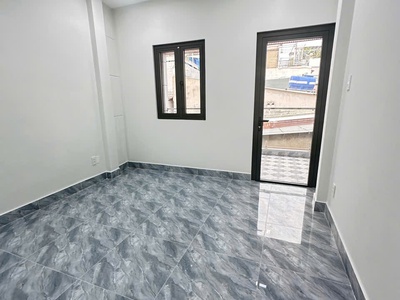 Nhà shhc 4.4 11m/2lầu/4pn/3toilet hẻm thông 39 dạ nam p2q8 0