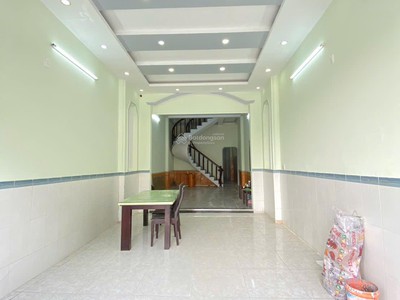 Cho thuê nhà mặt tiền vườn lài 84m   2 tầng   20triệu...