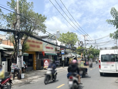 Nhà 2 tầng mặt tiền phạm thế hiển p6q8 . giá 10.9 tỷ 2