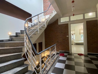 Bán nhà phân lô bát khối   ô tô chạy vòng   vỉa hè 5m   77m    26.5 tỷ 1