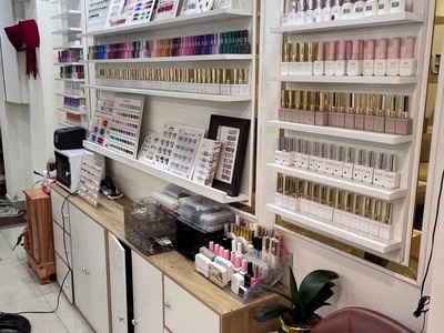 Cần sang tiệm nail quận 10 gấp 3