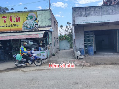 Bán or cho thuê nhà 4,5 tấm đối diện đh phạm ngọc thạch 1