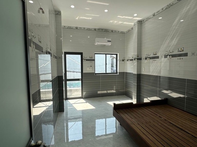 Bán nhà hxh trần thái tông nở hậu tài lộc 6m thông ra trước mặt chợ tân trụ chỉ 4tỷ 1