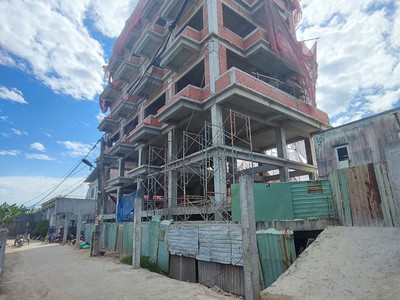 Bán or cho thuê nhà 4,5 tấm đối diện đh phạm ngọc thạch 3