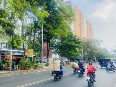 Bán nhà mặt tiền giá hẻm gần aeon mall tân phú, 2 tầng, 76m , nhà đẹp ở ngay nhỉnh 7 0