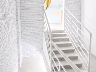 Bán nhà mặt tiền gần ngã tư âu cơ lạc long quân 89m2 nở hậu 2 tầng 8.x tỷ 2