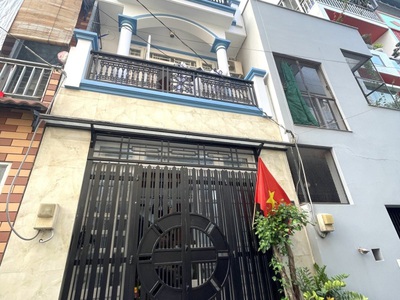 Bán nhà 3 tầng trường thọ thủ đức full nội thất cao cấp ô tô ngủ trong nhà 0