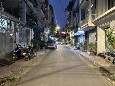 Bán nhà hxh thích quảng đức, phường 4, tân bình 6 22,5 3 tầng 3