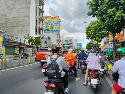 Cho thuê nhà mặt tiền lũy bán bích 100m  q.tân phú-3tầng,39 triệu - cạnh ngã tư 3