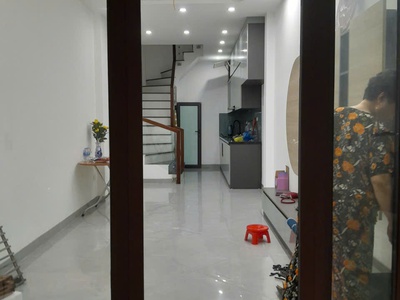 Cho thuê nhà phố hoàng mai, hai bà trưng 5 tầng x 35m2, 3 ngủ, 13 triệu vào ngay 1