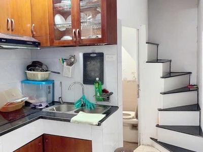 Bán gấp giá rẻ nhà văn chương 15m, 4 tầng, mặt tiền 2.8m, 3 tỷ đống đa. 1