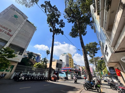 Bán nhà mặt tiền xe hơi ngủ trong nhà đ.bùi thị xuân, quận 1 - ngang đẹp 4m 20m - giá tốt nhất khu 2