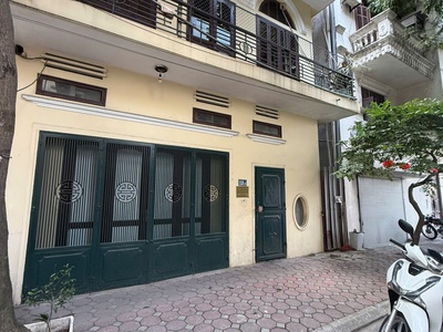 Duy nhất 1 mảnh     nhà  khu 918 phúc đồng 40m x 5m giá đầu tư 1