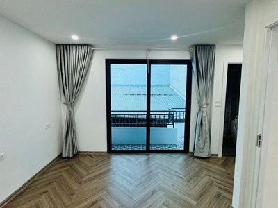 Bán nhà phó đức chính 32m x5 tầng x mặt tiền 5m- 12,86 tỷ 10m ra phố,full nội thất 3