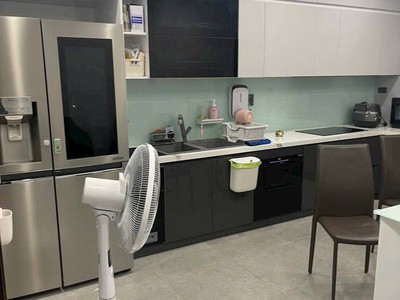 Bán căn nhà 4 tằng mặt đường đôi Phùng Chí Kiên, ph Tân Bình, TP HD 67.5m2, mt 4.5m, 4 ngủ 2