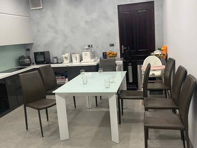 Bán căn nhà 4 tằng mặt đường đôi Phùng Chí Kiên, ph Tân Bình, TP HD 67.5m2, mt 4.5m, 4 ngủ 4