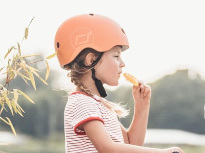 Mũ bảo hiểm cho bé scoot and ride 1