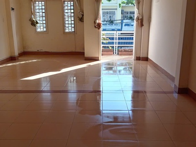  Cho thuê nhà 3 tầng đường Nguyễn Công Trứ - ven biển Mỹ Khê, Sơn Trà, Đà Nẵng. 2