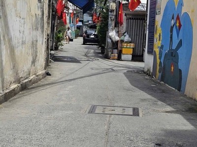 Siêu phẩm cho Gia Đình - Ngã 6 Lý Thái Tổ - 40m2, 5PN, cứng cáp, sát mặt tiền - giá tốt. 0