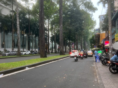 Bán gấp nhà Mặt Tiền Kinh Doanh Ngô Gia Tự P.9 Quận 5, 27ty 2