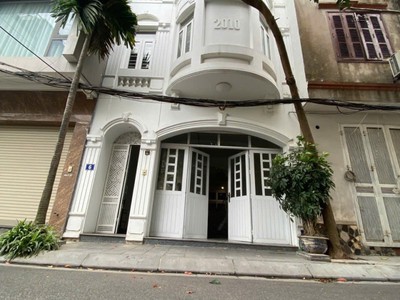 Bán nhà phân lô bát khối   ô tô chạy vòng   vỉa hè 5m   77m    26.5 tỷ 0